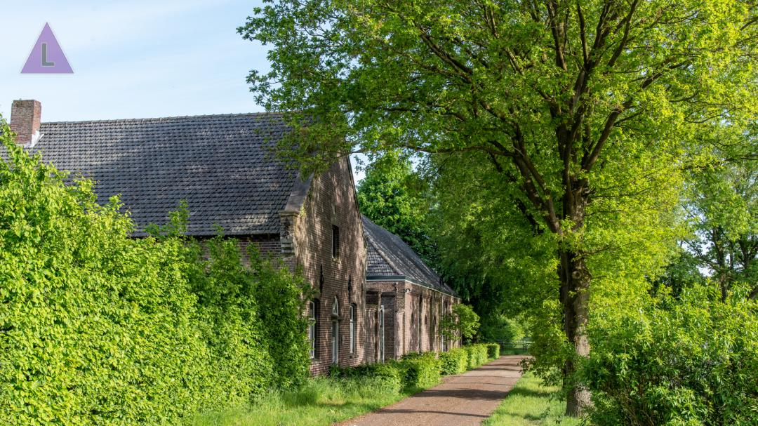 Voormalige kloosterboerderij in Heibloem